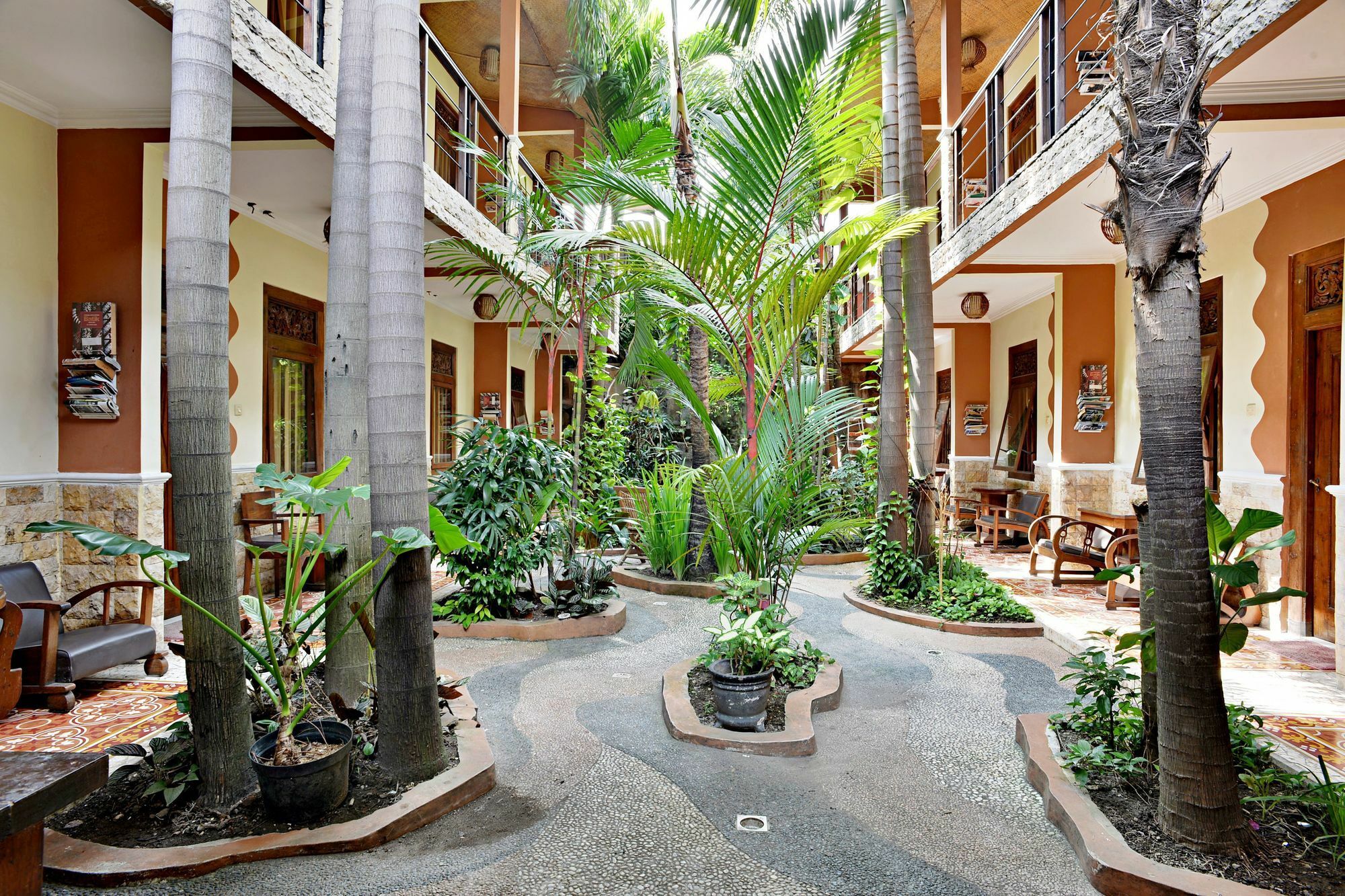 Zen Rooms Malioboro Sosrowijayan Wetan Yogyakarta Exterior photo